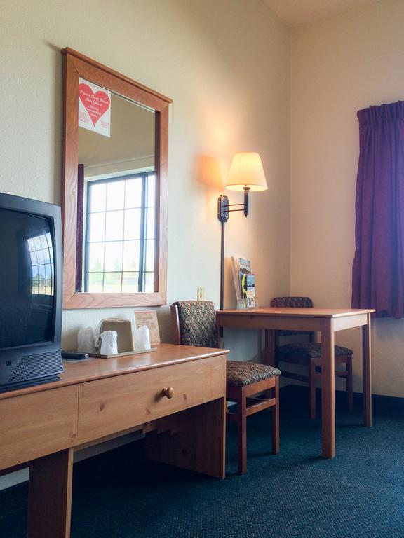 White Oak Inn And Suites Deer River Zewnętrze zdjęcie