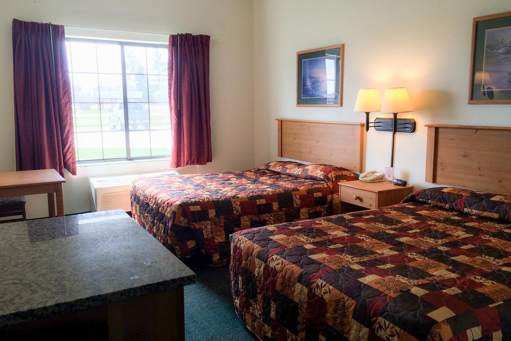White Oak Inn And Suites Deer River Zewnętrze zdjęcie