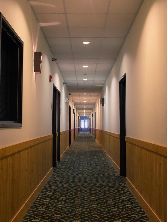 White Oak Inn And Suites Deer River Zewnętrze zdjęcie